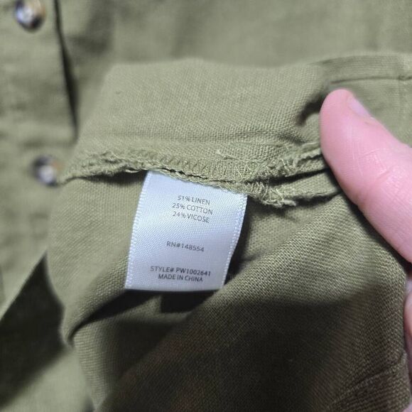 Suite 2939 Linen Blend Cropped Khaki Green Button Down Shirt - Picture 4 of 4